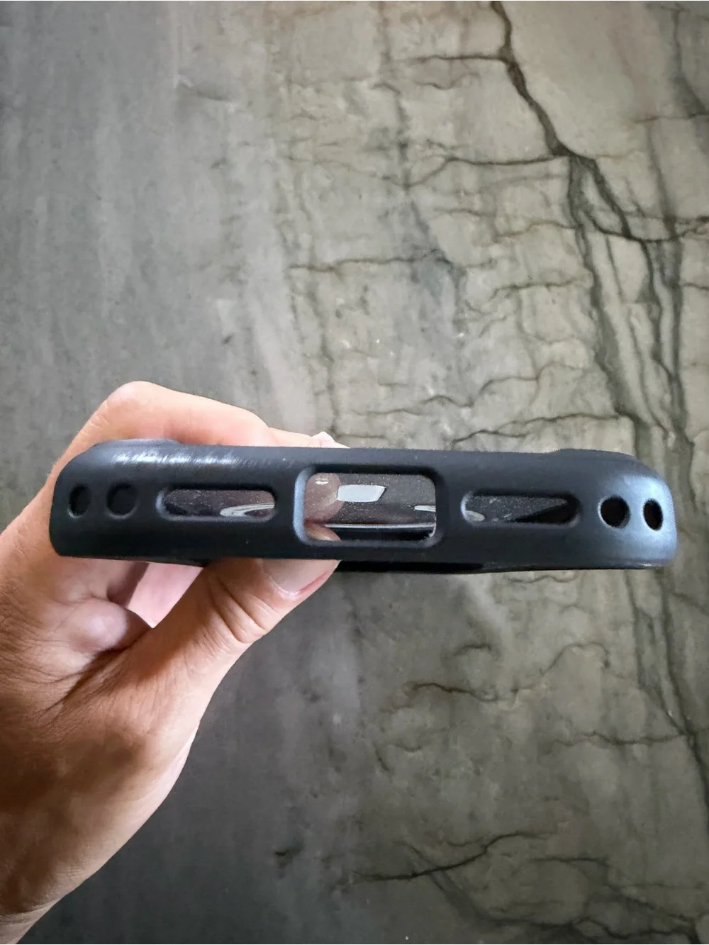 Spigen Clear Back Black MagSafe iPhone Case - I17